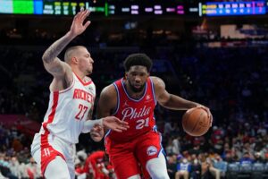 rockets troca joel embiid
