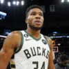 Bucks Giannis Antetokounmpo Lillard