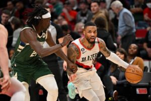 Lillard Holiday trocas NBA