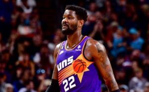 dono Suns troca Ayton