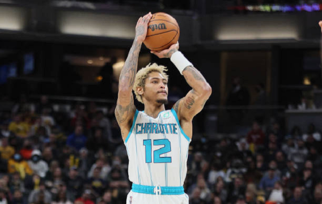 Sixers contrato Kelly Oubre