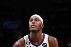 Myles Turner troca Knicks