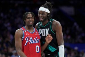 troca Tyrese Maxey Blazers