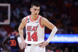 times troca Tyler Herro