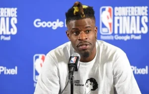 Reggie Bullock dispensado Spurs
