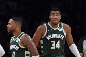 bucks antetokounmpo damian lillard