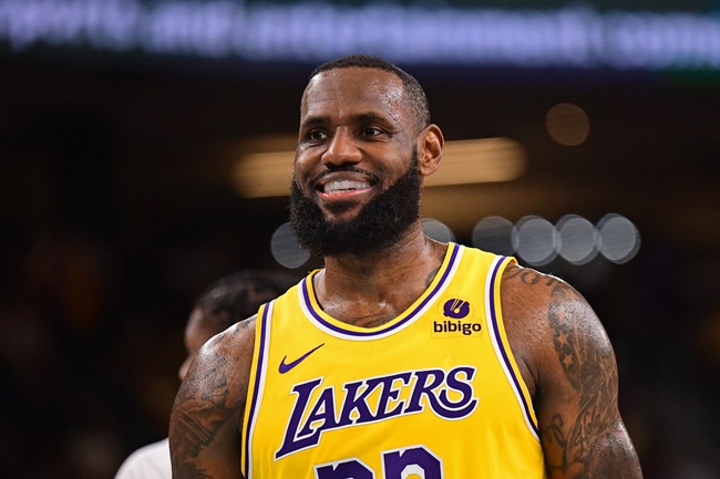 fotos lebron james NBA