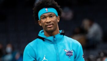 kai jones troca hornets