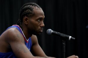 Clippers Kawhi Leonard George