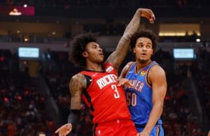 Rockets Thunder troca jogadores
