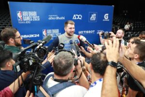 previsão Dallas Mavericks 2023/24