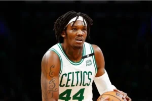 Robert Williams troca Celtics