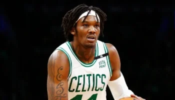 Robert Williams troca Celtics