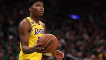 Rui Hachimura titular Lakers