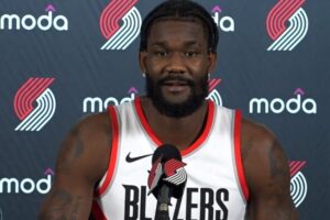 Deandre Ayton Blazers DominAyton