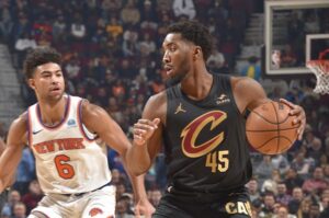 Donovan Mitchell Jazz Knicks