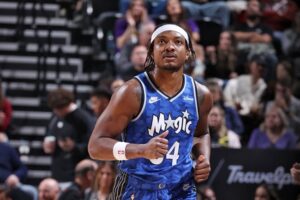 Magic Wendell Carter lesão