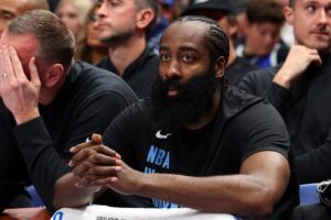 James Harden derrota Clippers