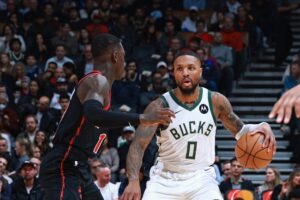 Lillard Antetokounmpo Bucks Raptors