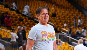 Mark Cuban vender Mavericks