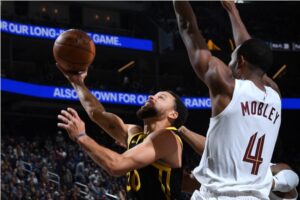 stephen curry warriors cavaliers