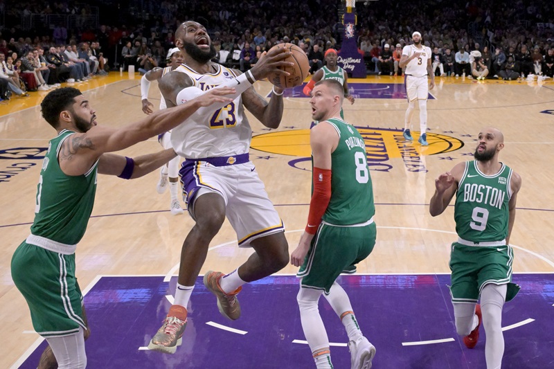 Celtics Lakers Porzingis Tatum