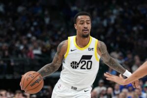 John Collins troca Jazz