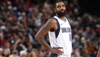 Kyrie Irving Mavericks lesão