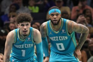 jogador hornets raptors canadá