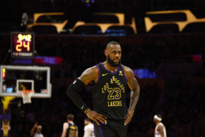 LeBron James Lakers Suns