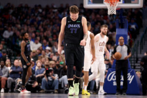 Cavaliers Mavericks Luka Doncic