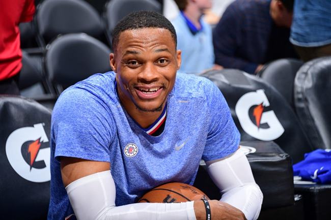 Russell Westbrook reserva Clippers