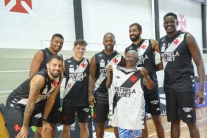 R10 Score Vasco Gama