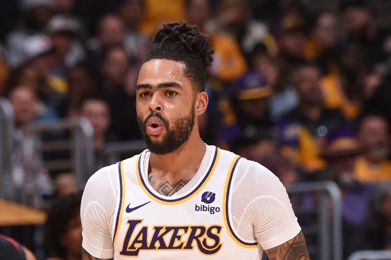 D'Angelo Russell troca lakers