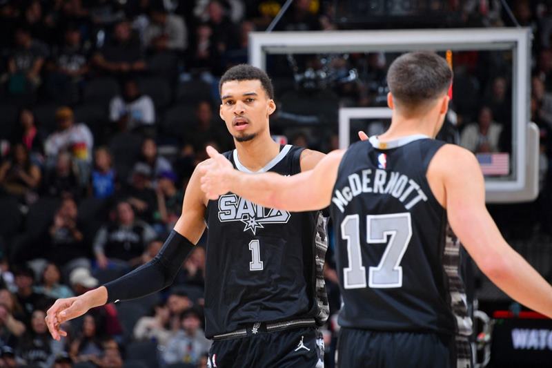 Spurs jogadores troca NBA