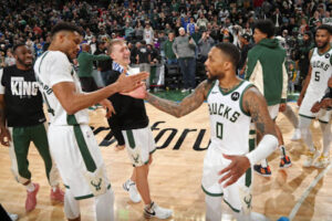 Damian Lillard Bucks Kings