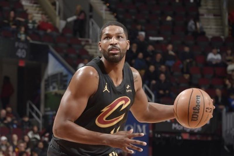 NBA suspensão Tristan Thompson