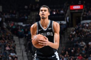 Brandon Miller Victor Wembanyama