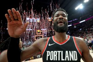 temporada Deandre Ayton Blazers
