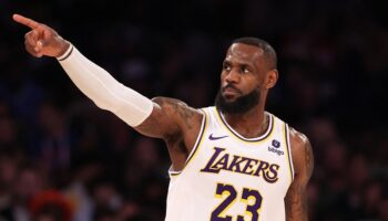 LeBron James futuro Lakers