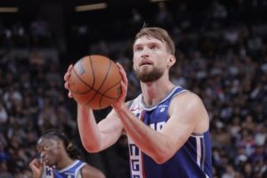 Domantas Sabonis marca NBA