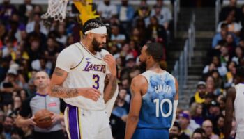 Anthony Davis Lakers Timberwolves