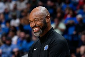 Magic técnico Jamahl Mosley