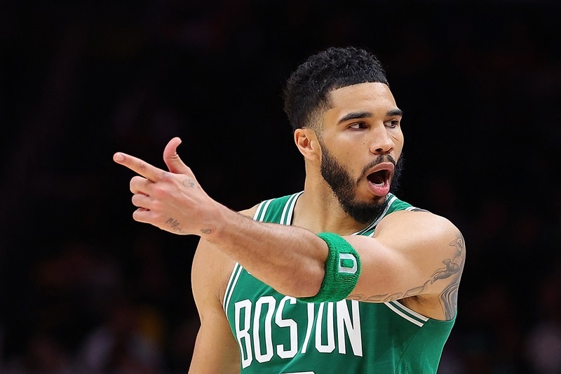 Jayson Tatum derrota Celtics