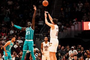 derrota Cavaliers Hornets playoffs