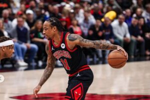 demar derozan bulls contrato