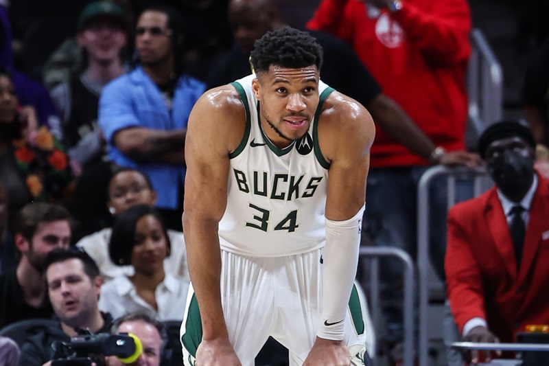 Giannis Antetokounmpo bucks playoffs