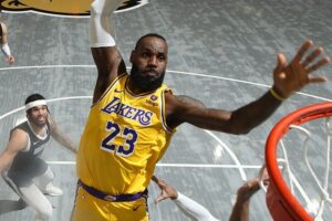 Davis LeBron Lakers Grizzlies