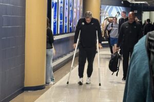 Chris Finch Timberwolves reservas