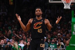 Donovan Mitchell Cavaliers Celtics